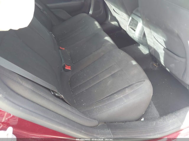 2015 Chrysler 200 Limited მანქანა იყიდება აუქციონზე, vin: 1C3CCCAB0FN689818, აუქციონის ნომერი: 45528552