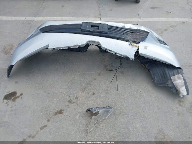 5TDKZ3DCXKS974430 Toyota Sienna Le 8 Passenger