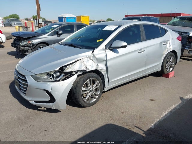 Hyundai ELANTRA SEL 2018 5NPD84LF7JH257498 Image 2