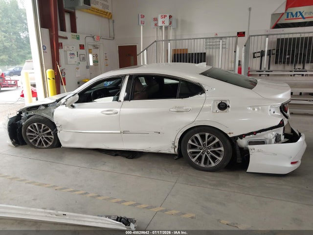 Auction sale of the 2022 Lexus Es 350, vin: 58ACZ1B10NU119086, lot number: 45528642