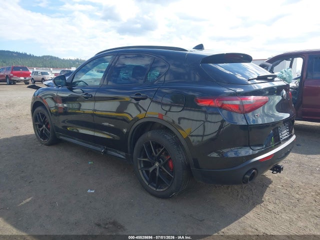 Alfa Romeo Stelvio Ti Awd 2019 ZASPAKBN9K7C70233 Image 3