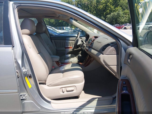 45528730 :رقم المزاد ، 4T1BF30K35U606950 vin ، 2005 Toyota Camry Xle V6 مزاد بيع