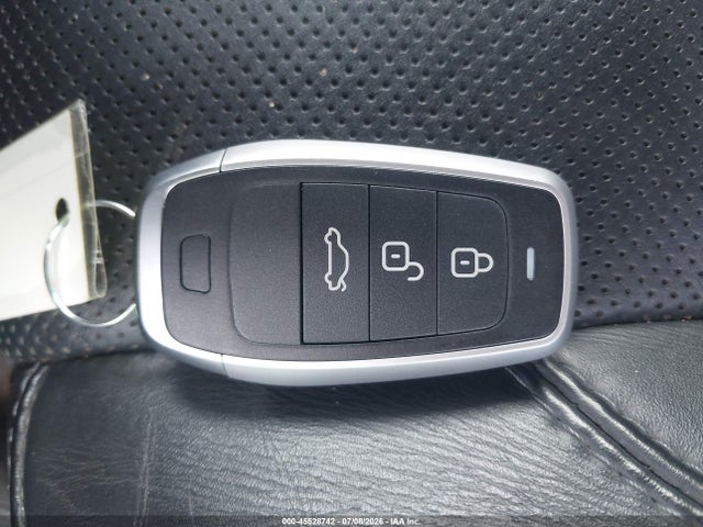 Продаж на аукціоні авто 2016 Chrysler 200 S, vin: 1C3CCCDG8GN135659, номер лоту: 45528742