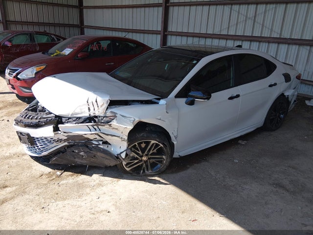 Toyota CAMRY XSE 2025 4T1DBADK1SU035263 Image 2