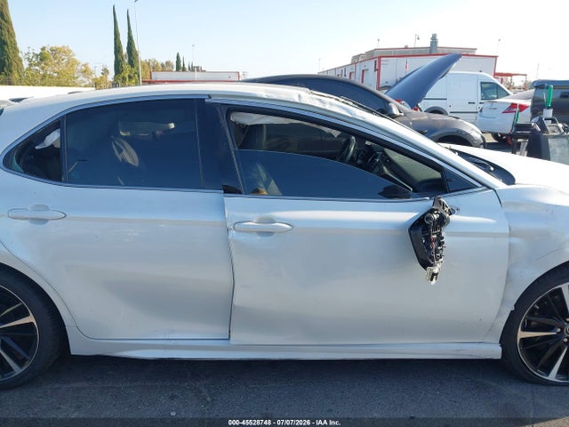 Toyota CAMRY XSE 2018 4T1B61HK8JU044238 Image 12