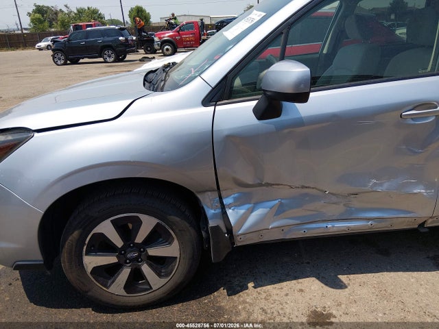 45528756 :رقم المزاد ، JF2SJAGC4HH511141 vin ، 2017 Subaru Forester 2.5i Premium مزاد بيع