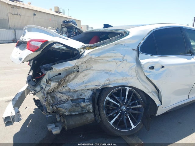 4T1BZ1HK2JU012960 Toyota Camry Xse V6