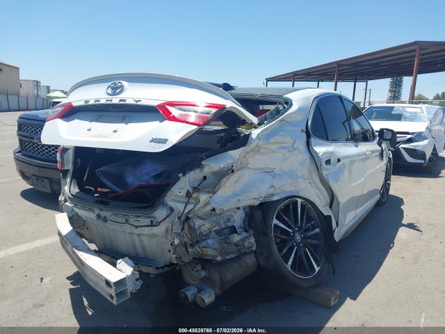 4T1BZ1HK2JU012960 Toyota Camry Xse V6