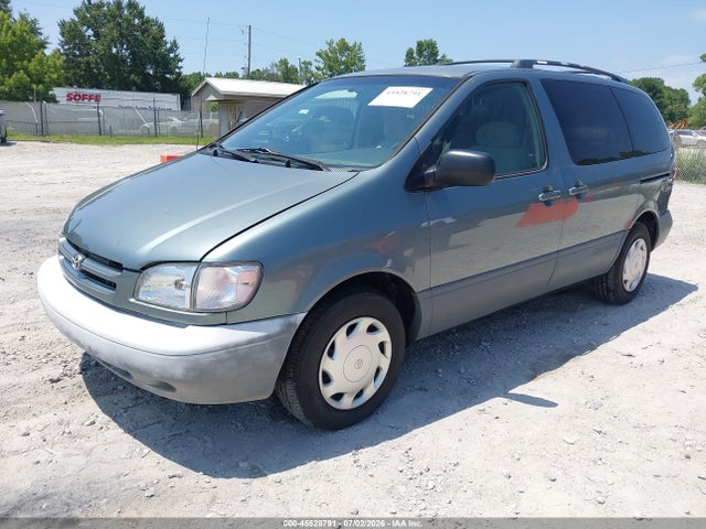 45528791 :رقم المزاد ، 4T3ZF13C6XU107450 vin ، 1999 Toyota Sienna Le مزاد بيع
