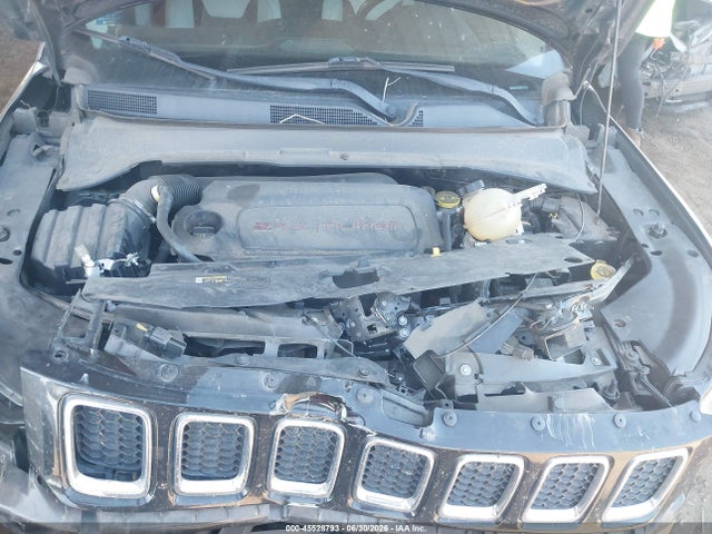3C4NJCBB3KT743051 Jeep Compass Sun And Wheel Fwd