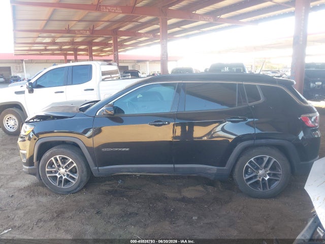 3C4NJCBB3KT743051 Jeep Compass Sun And Wheel Fwd