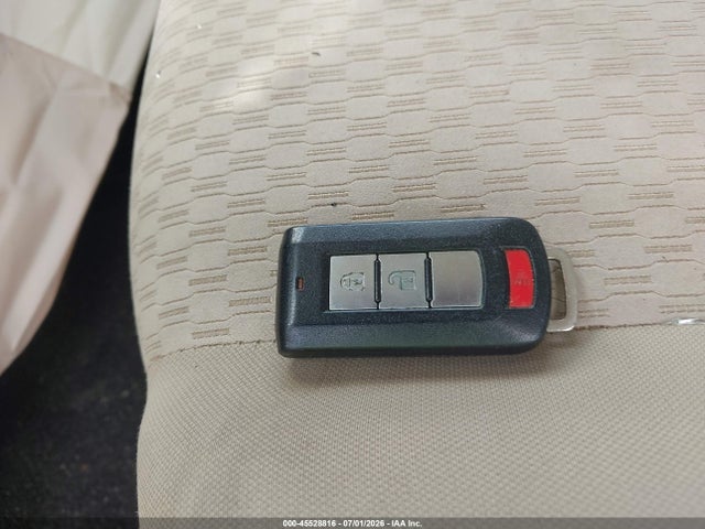 Продажа на аукционе авто 2014 Mitsubishi Outlander Se, vin: JA4AD3A33EZ013213, номер лота: 45528816