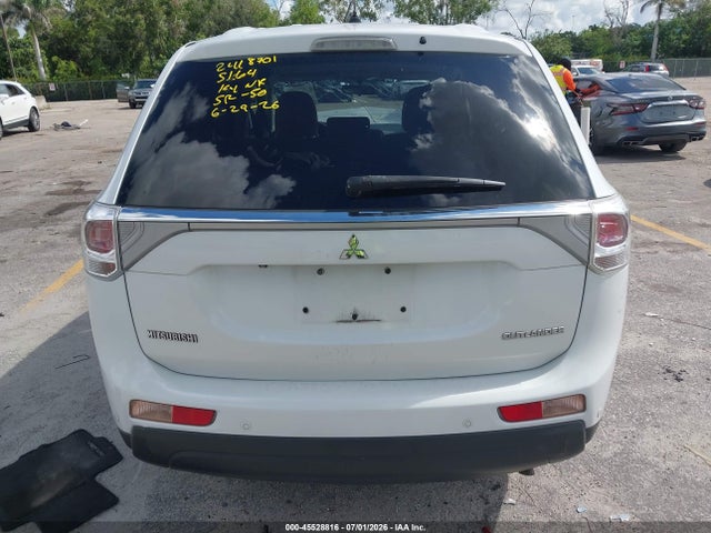 Продажа на аукционе авто 2014 Mitsubishi Outlander Se, vin: JA4AD3A33EZ013213, номер лота: 45528816
