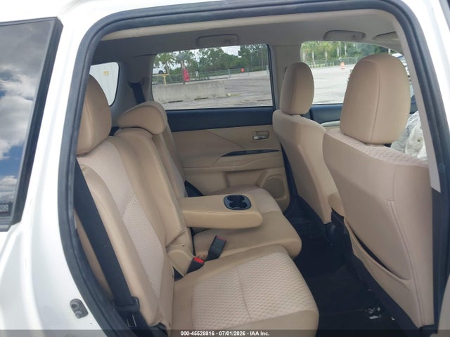 Продажа на аукционе авто 2014 Mitsubishi Outlander Se, vin: JA4AD3A33EZ013213, номер лота: 45528816