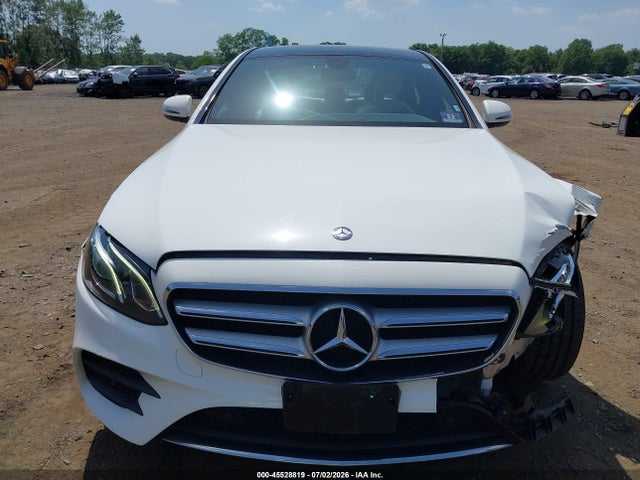 2017 Mercedes-benz E 300 4matic მანქანა იყიდება აუქციონზე, vin: WDDZF4KB6HA104046, აუქციონის ნომერი: 45528819