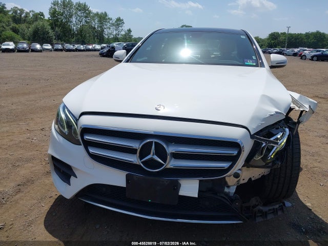 2017 Mercedes-benz E 300 4matic მანქანა იყიდება აუქციონზე, vin: WDDZF4KB6HA104046, აუქციონის ნომერი: 45528819