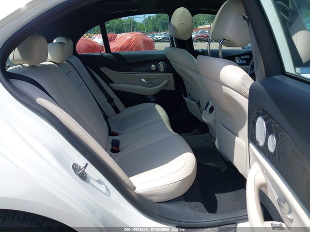 2017 Mercedes-benz E 300 4matic მანქანა იყიდება აუქციონზე, vin: WDDZF4KB6HA104046, აუქციონის ნომერი: 45528819