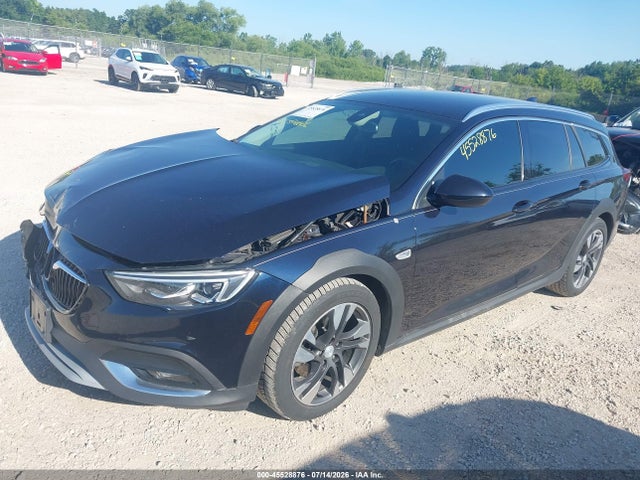 45528876 :رقم المزاد ، W04GV8SX0J1130701 vin ، 2018 Buick Regal Tourx Essence مزاد بيع