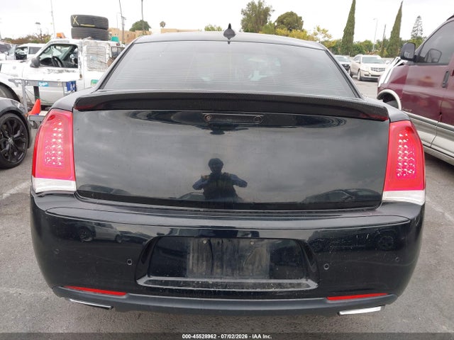 Продажа на аукционе авто 2016 Chrysler 300 Anniversary Edition, vin: 2C3CCAAG0GH142073, номер лота: 45528962