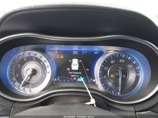 Продажа на аукционе авто 2016 Chrysler 300 Anniversary Edition, vin: 2C3CCAAG0GH142073, номер лота: 45528962
