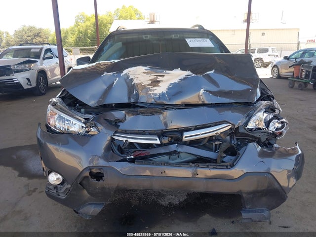Продаж на аукціоні авто 2023 Subaru Crosstrek Premium, vin: JF2GTAPC7P8225475, номер лоту: 45528969