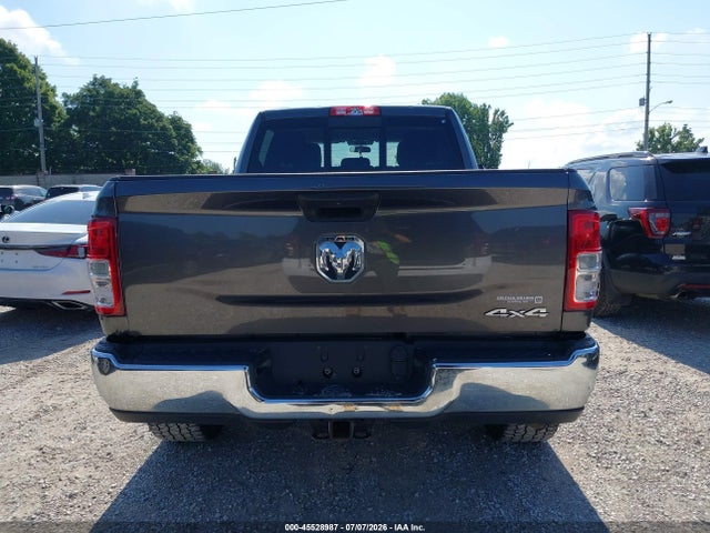 3C6UR5CJ0KG677287 RAM 2500 Tradesman 4x4 6&#039;4 Box