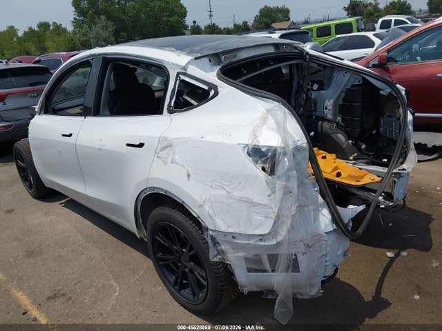 Продажа на аукционе авто 2021 Tesla Model Y Long Range Dual Motor All-wheel Drive, vin: 5YJYGDEE8MF108934, номер лота: 45528989