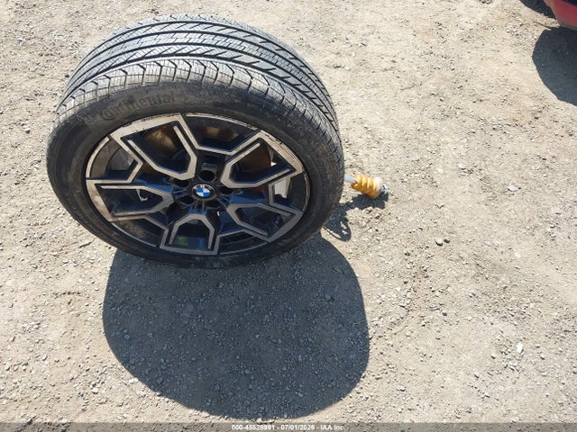 WBX73ES04T5497087 BMW X1
