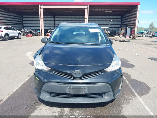 JTDZN3EU7HJ066671 Toyota Prius V Four