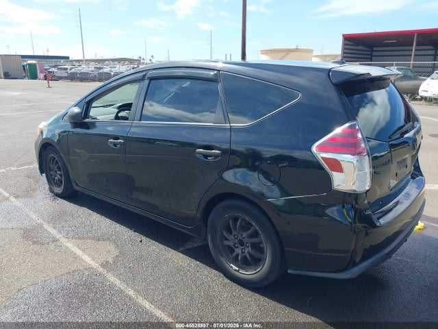 JTDZN3EU7HJ066671 Toyota Prius V Four