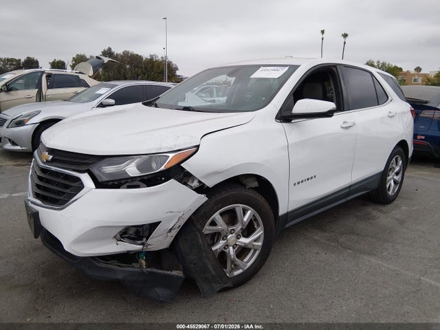 Chevrolet EQUINOX LT 2018 2GNAXKEX6J6247475 Image 2