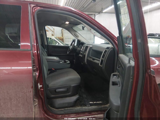 2017 Ram 1500 Express  4x4 5'7 Box მანქანა იყიდება აუქციონზე, vin: 3C6RR7KT1HG788508, აუქციონის ნომერი: 45529091