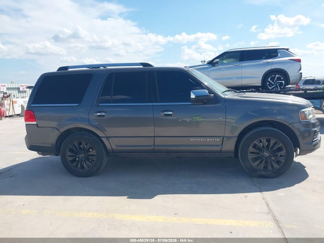 Lincoln Navigator 2015 5LMJJ2HTXFEJ01014 Image 13