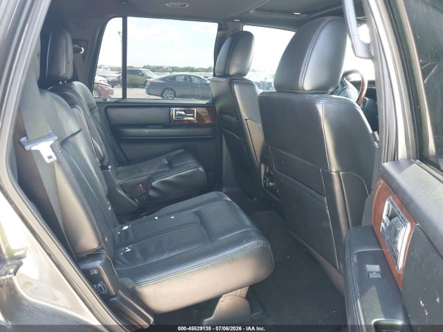 Lincoln Navigator 2015 5LMJJ2HTXFEJ01014 Image 8