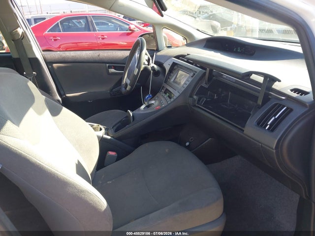 Toyota Prius Two 2015 JTDKN3DU1F0414583 Image 5