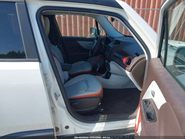 2016 Jeep Renegade Limited მანქანა იყიდება აუქციონზე, vin: ZACCJADT8GPD71836, აუქციონის ნომერი: 45529204