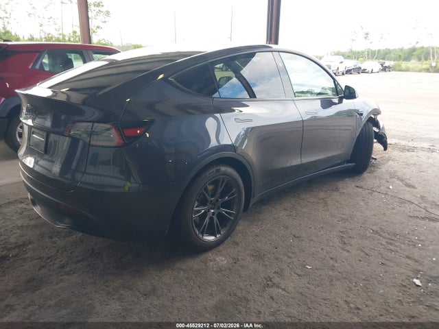 7SAYGDEDXSA371835 Tesla Model Y Long Range Dual Motor Rear-wheel Drive