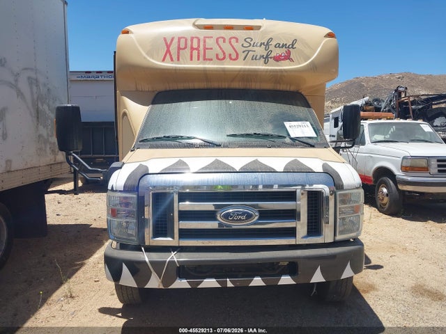 Ford E-450 Cutaway 2014 1FDFE4FS6EDB10493 Image 16