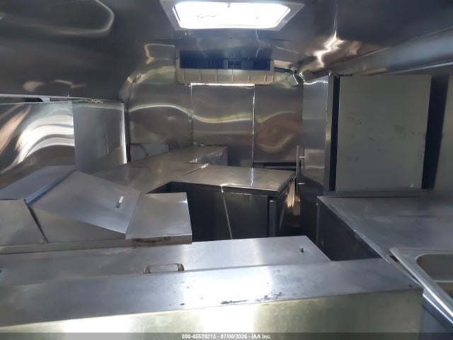 Ford E-450 Cutaway 2014 1FDFE4FS6EDB10493 Image 6