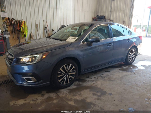 Продаж на аукціоні авто 2018 Subaru Legacy 2.5i Premium, vin: 4S3BNAF66J3045049, номер лоту: 45529227