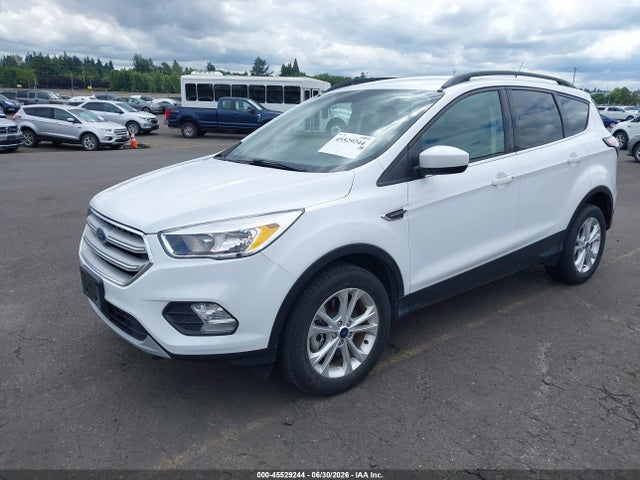 1FMCU9GD5JUD08673 Ford ESCAPE SE