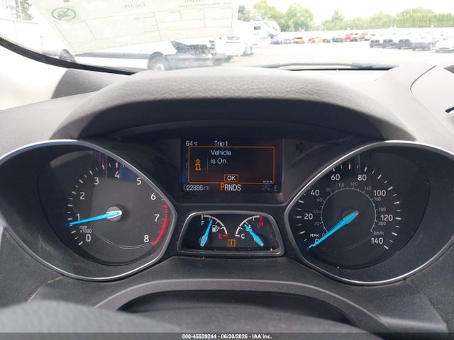 1FMCU9GD5JUD08673 Ford ESCAPE SE