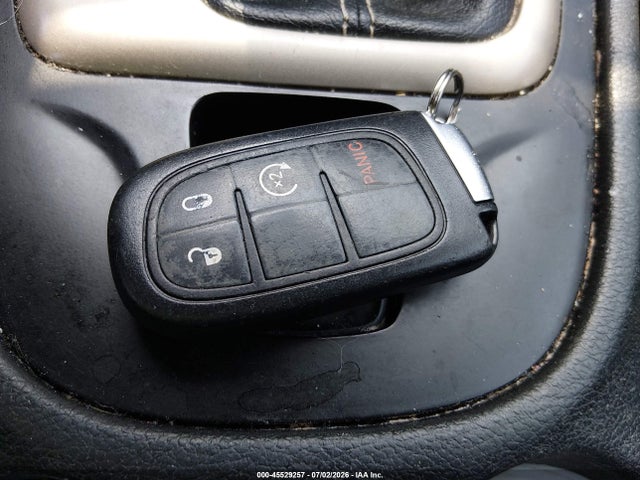 Продажа на аукционе авто 2015 Jeep Cherokee Limited, vin: 1C4PJMDS4FW675242, номер лота: 45529257