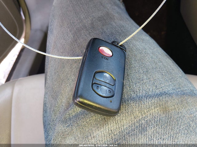 Toyota Prius Four 2014 JTDKN3DU8E1782249 Image 11
