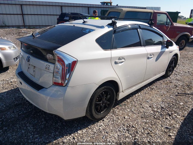 Toyota Prius Four 2014 JTDKN3DU8E1782249 Image 4