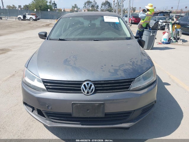 3VW2K7AJ1EM235267 Volkswagen Jetta 2.0l S