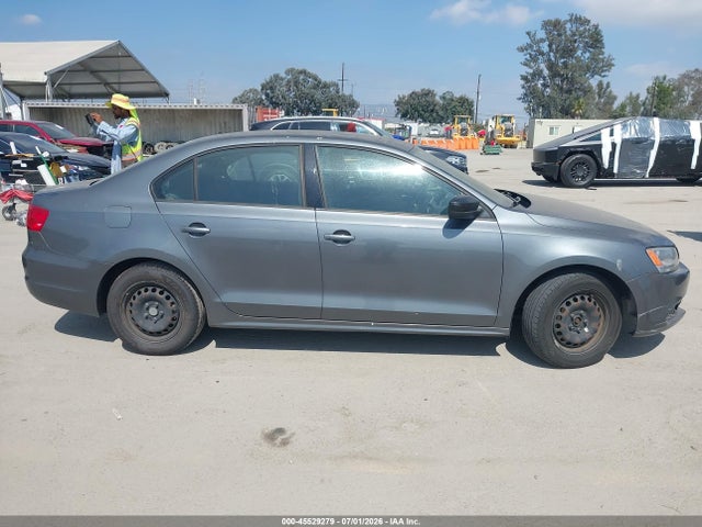 3VW2K7AJ1EM235267 Volkswagen Jetta 2.0l S