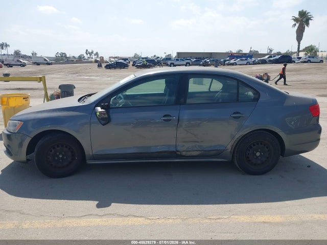 3VW2K7AJ1EM235267 Volkswagen Jetta 2.0l S