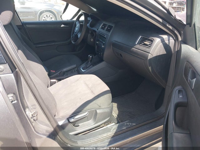 3VW2K7AJ1EM235267 Volkswagen Jetta 2.0l S