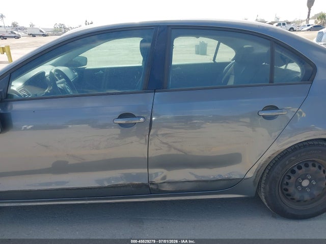 3VW2K7AJ1EM235267 Volkswagen Jetta 2.0l S
